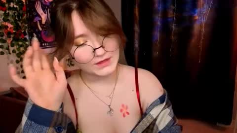 Snapshot of fairy_tara chatting on 03-25-26, 09:54 Tara online show from 03-25-26, 09:54
