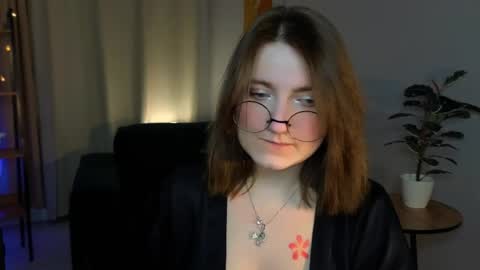 Snapshot of fairy_tara chatting on 04-12-26, 09:53 Tara online show from 04-12-26, 09:53