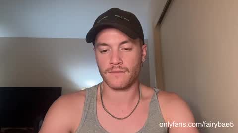 Snapshot of fairybae5 chatting on 10-06-25, 04:54 Travis online show from 10-06-25, 04:54