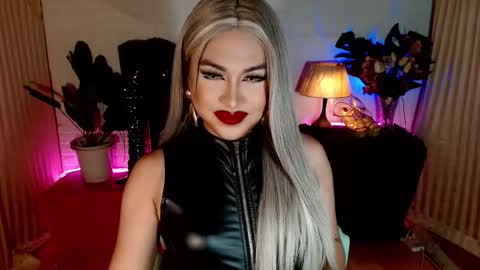 CLAUDIA VALVALERA online show from 11-04-25, 08:24