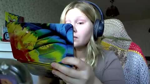 Arisha online show from 10-13-25, 02:06