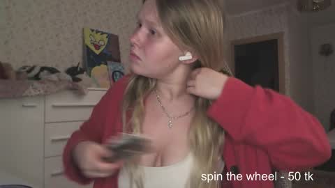 Arisha online show from 11-21-25, 03:54