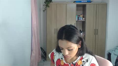 fairylatin online show from 12-25-24, 11:00