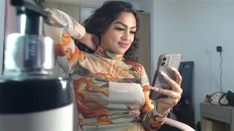 fairylatin online show from 12-28-24, 12:04