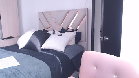 fairylatin online show from 10-16-25, 12:39