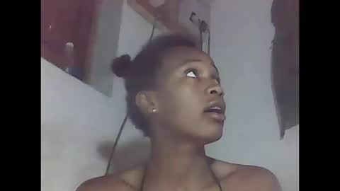 falielyse online show from 10-21-25, 08:04