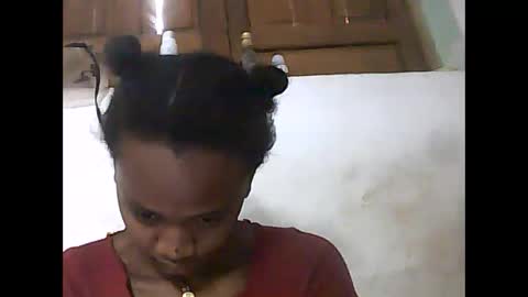 falielyse online show from 10-23-25, 08:46