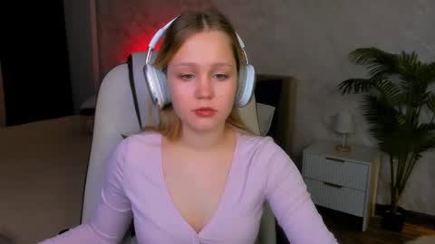 Lane   online show from 02-03-26, 06:11