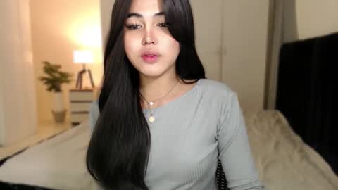 Snapshot of fallfromabove chatting on 02-20-26, 01:02 Belly Conklin online show from 02-20-26, 01:02