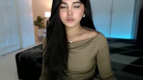 Snapshot of fallfromabove chatting on 03-10-26, 03:11 Belly Conklin online show from 03-10-26, 03:11