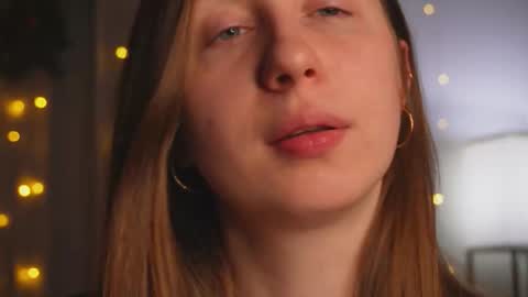 Snapshot of fancybooom chatting on 01-17-26, 01:38 Grace online show from 01-17-26, 01:38