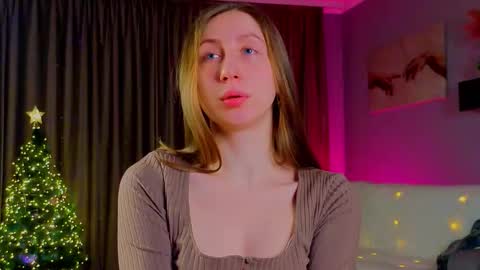 Snapshot of fancybooom chatting on 01-19-26, 02:32 Grace online show from 01-19-26, 02:32