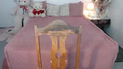 Snapshot of fancylaylaxx chatting on 12-27-24, 12:07 Layla online show from 12-27-24, 12:07