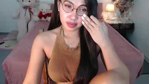 Snapshot of fancylaylaxx chatting on 01-22-25, 01:42 Layla online show from 01-22-25, 01:42