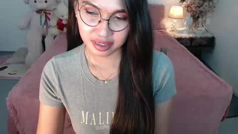 Snapshot of fancylaylaxx chatting on 01-25-25, 04:57 Layla online show from 01-25-25, 04:57
