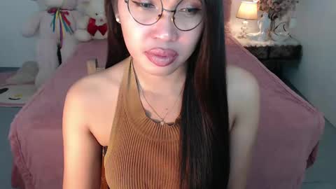 Snapshot of fancylaylaxx chatting on 02-03-25, 04:20 Layla online show from 02-03-25, 04:20