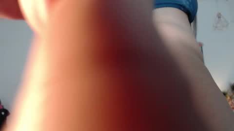 Snapshot of fancylaylaxx chatting on 10-03-25, 06:27 Layla online show from 10-03-25, 06:27