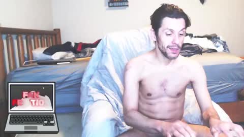 Snapshot of fanfriction chatting on 02-13-25, 05:33 Fan Friction online show from 02-13-25, 05:33