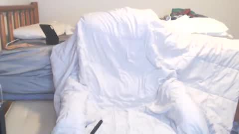 Snapshot of fanfriction chatting on 02-14-25, 02:28 Fan Friction online show from 02-14-25, 02:28