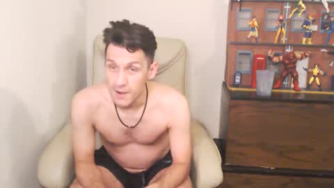 Snapshot of fanfriction chatting on 09-29-25, 01:22 Fan Friction online show from 09-29-25, 01:22