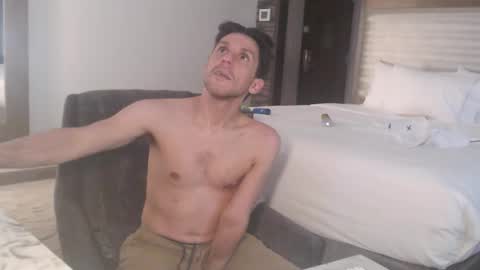 Snapshot of fanfriction chatting on 10-14-25, 05:14 Fan Friction online show from 10-14-25, 05:14