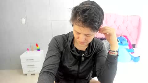 FANNY online show from 09-30-25, 01:21