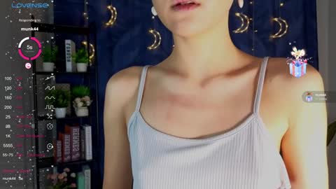 Snapshot of fannygarland chatting on 02-09-25, 01:11 Eva online show from 02-09-25, 01:11