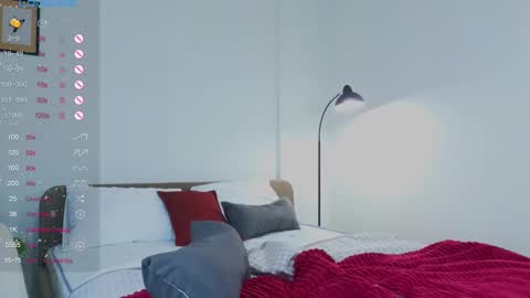 Snapshot of fannygarland chatting on 03-05-25, 07:49 Eva online show from 03-05-25, 07:49