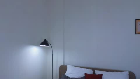 Snapshot of fannygarland chatting on 03-06-25, 04:19 Eva online show from 03-06-25, 04:19