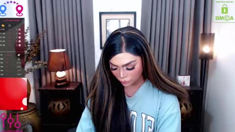 Snapshot of fantacyoflove chatting on 12-26-24, 03:59 YASI online show from 12-26-24, 03:59