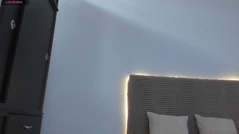 Snapshot of fantastic_asians2 chatting on 06-10-26, 06:40 Ale online show from 06-10-26, 06:40