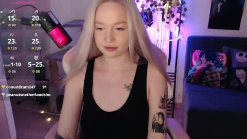 Snapshot of fantasy_lisa chatting on 04-01-26, 02:01 Lisa online show from 04-01-26, 02:01