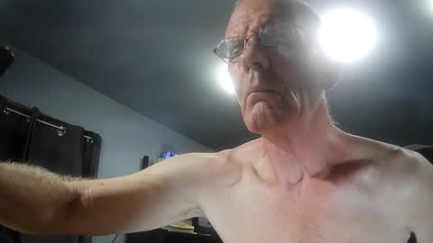 fantasyresort online show from 09-30-25, 03:11