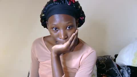 Snapshot of fantee_eeh chatting on 06-26-26, 06:07 pretty slim online show from 06-26-26, 06:07