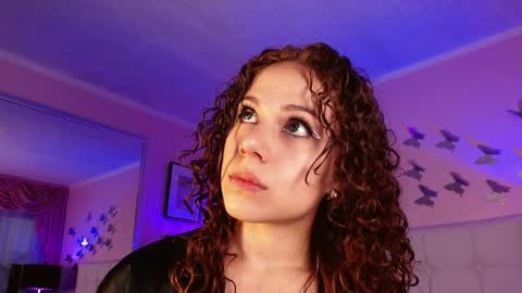 Snapshot of farahh_magdaly chatting on 01-02-25, 12:03 Farah online show from 01-02-25, 12:03