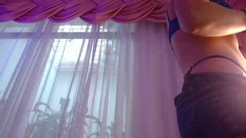 Snapshot of farahh_magdaly chatting on 01-16-25, 03:13 Farah online show from 01-16-25, 03:13