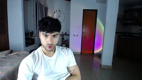 Snapshot of farid_24 chatting on 03-12-26, 12:17 farid_24 online show from 03-12-26, 12:17