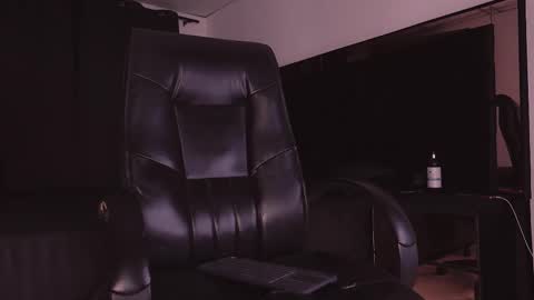 Snapshot of farid_jake_ chatting on 11-04-25, 12:21 farid_jake_ online show from 11-04-25, 12:21