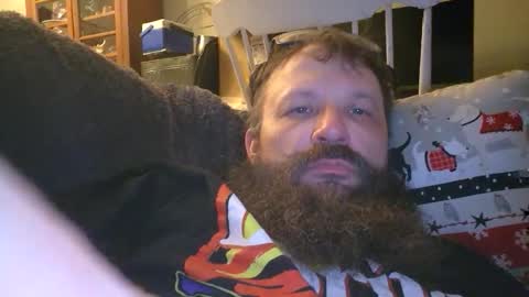 Snapshot of farm2boy chatting on 02-27-26, 03:17 Farm2boy online show from 02-27-26, 03:17