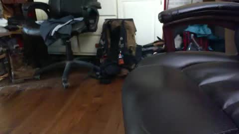 Snapshot of farmershawn chatting on 04-10-26, 02:55 Shawn online show from 04-10-26, 02:55