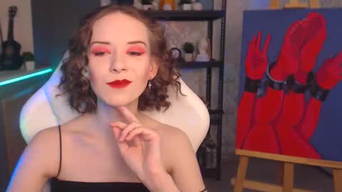 Fascinating   Eyes online show from 11-20-25, 07:35