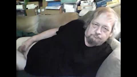 Snapshot of fasteddysex chatting on 10-06-25, 03:42 HoneyCumJuice4U online show from 10-06-25, 03:42