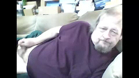 Snapshot of fasteddysex chatting on 10-15-25, 04:40 HoneyCumJuice4U online show from 10-15-25, 04:40