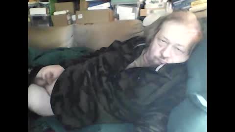 Snapshot of fasteddysex chatting on 10-28-25, 05:15 HoneyCumJuice4U online show from 10-28-25, 05:15