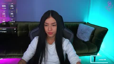 Snapshot of fatalenellie chatting on 10-15-25, 09:59 Nellie online show from 10-15-25, 09:59