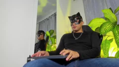 Snapshot of fatass_420 chatting on 01-22-25, 02:48 Johan online show from 01-22-25, 02:48