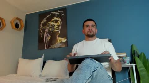 M A T  T E O online show from 12-23-24, 08:47