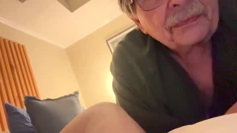 fatdickad online show from 11-18-25, 06:40