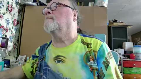 Fred. online show from 12-19-24, 04:13