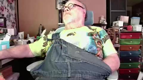 Fred. online show from 12-22-24, 08:27